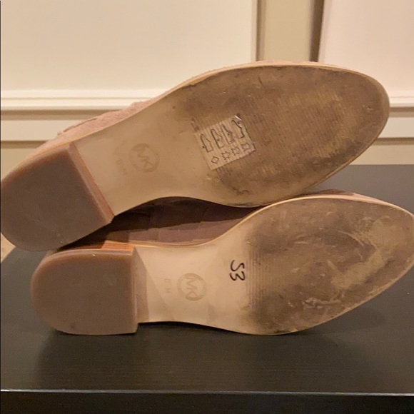 MICHAEL KORS Suede Booties - Picture 7 of 8